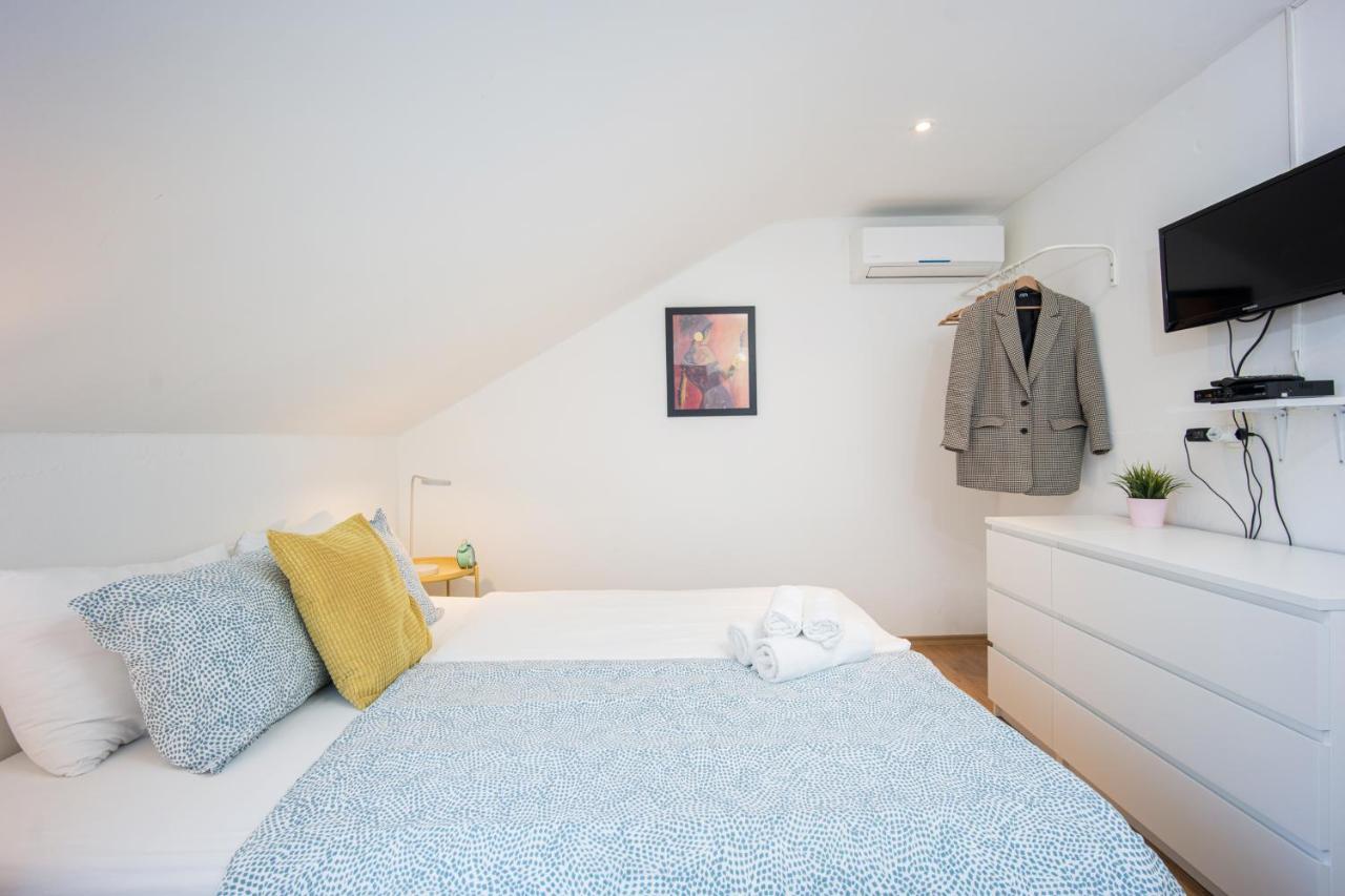 Top-Floor Apartment In Trogir Center Exteriér fotografie