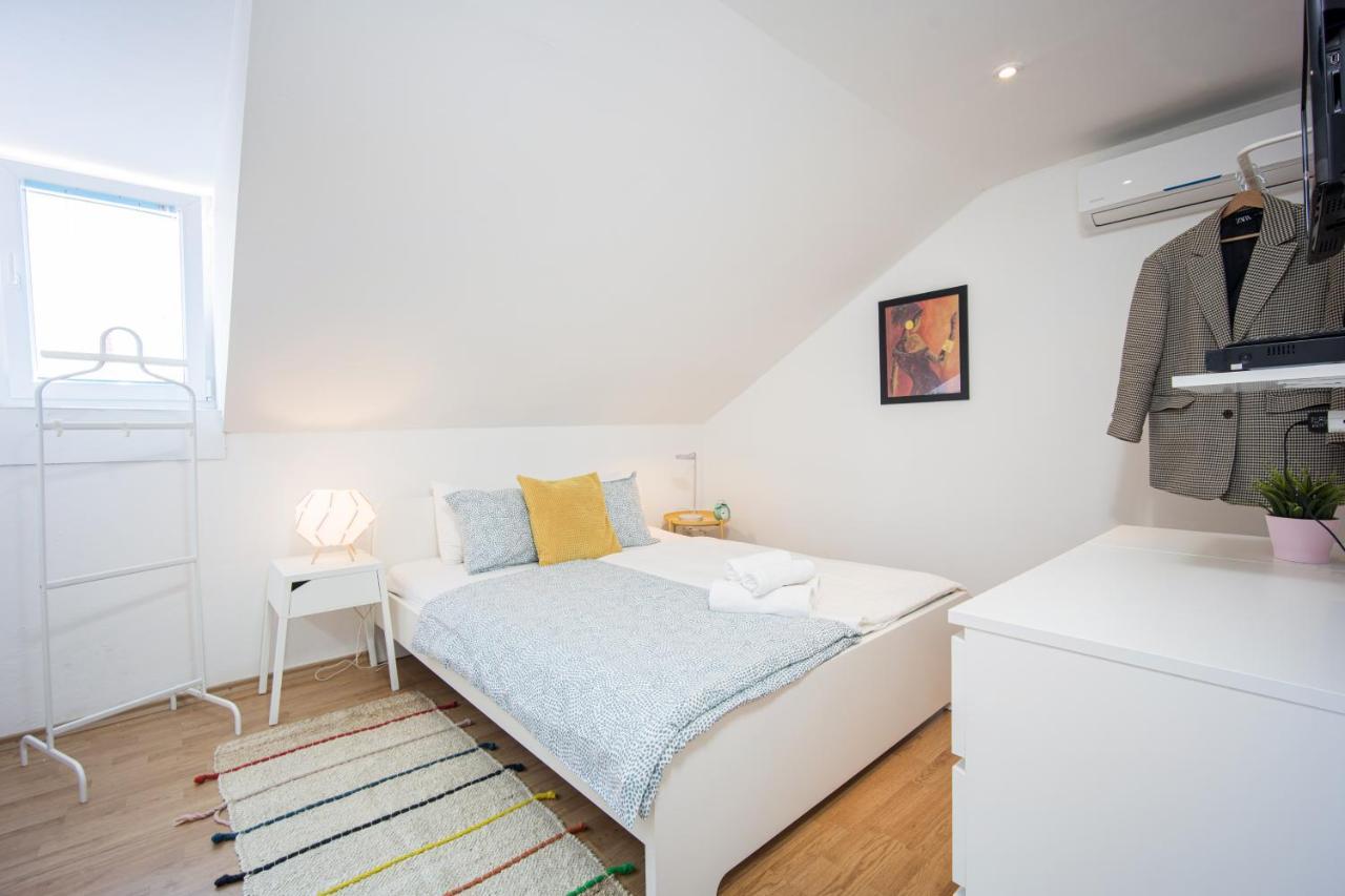 Top-Floor Apartment In Trogir Center Exteriér fotografie